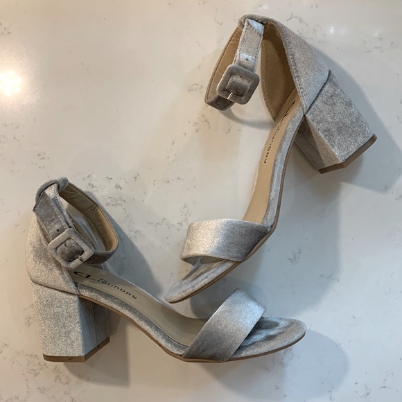 CL by Laundry, Jody velvet sandals in silver gray - Picture 2 of 8